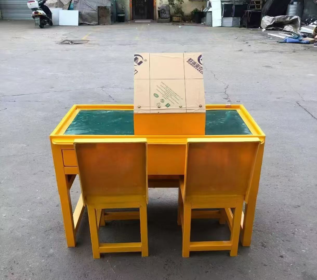 莫力达瓦防静电导通桌井下煤矿火工品发放桌：危险品流转的安全守护者